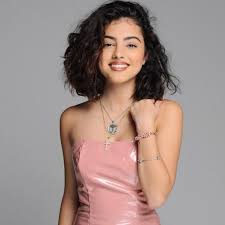 How tall is Malu Trevejo?